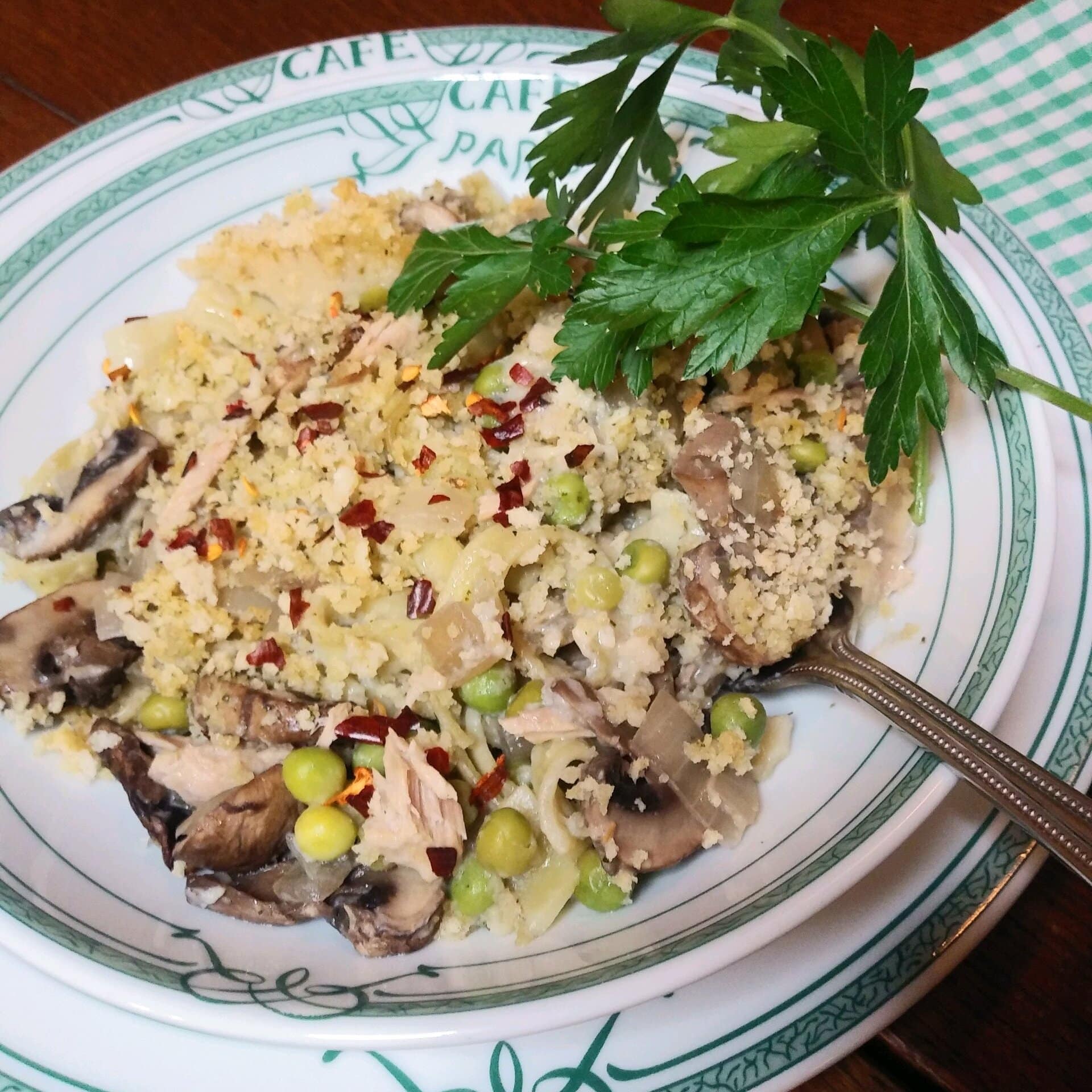 Classic Tuna Noodle Casserole